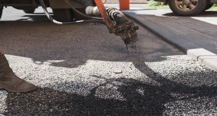 pipe laying tarmac